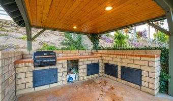 2575 Palomino Dr, Acton, CA 93510