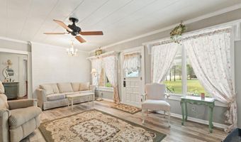 8916 Eastwood Dr, Abbeville, LA 70510