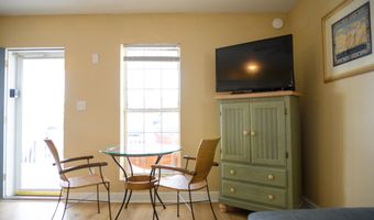 201 Henderson Blvd 1, Atlantic Beach, NC 28512