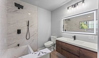 379 Buena Loma, Altadena, CA 91001