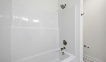 823 Mulligan Dr, Ayden, NC 28513