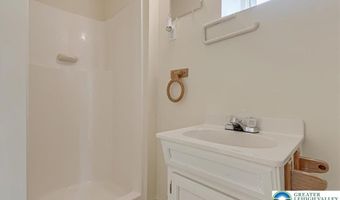 1842 Glacier Dr, Tunkhannock, PA 18610