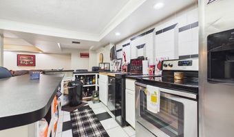 1822 Williams Way E, Anderson, IN 46011