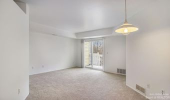 2235 S Huron Pkwy 4, Ann Arbor, MI 48104