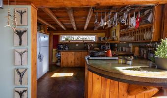 211 Vera Cruz Rd, Capitan, NM 88316