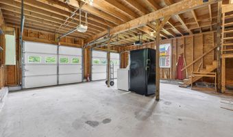241 E Hardscrabble Rd, Auburn, ME 04210