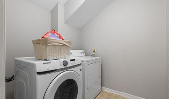 3436 HOLLY Rd, Annandale, VA 22003