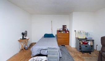 8 Andover Rd, Beverly, MA 01915