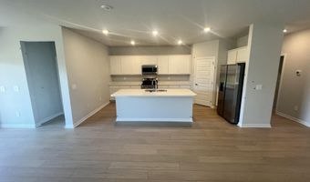 12317 Delia Ann Ln, Athens, AL 35613