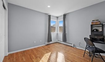 115 Schley Ave, Albertson, NY 11507