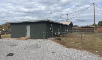 701 N Park Lane Ln, Altus, OK 73521