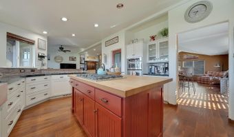 1560 Pinto Dr, Angels Camp, CA 95222