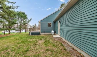 4 Highview Ter, Belfast, ME 04915