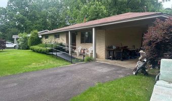 1104 W Center St, Beebe, AR 72012