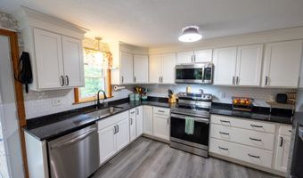 18 Cobb Rd, Ashburnham, MA 01430