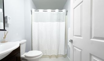 106 Hillside Ave, Absecon, NJ 08201