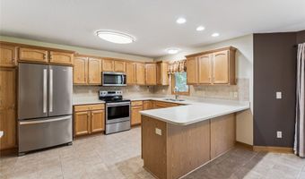 1124 12th Ave SE, Altoona, IA 50009