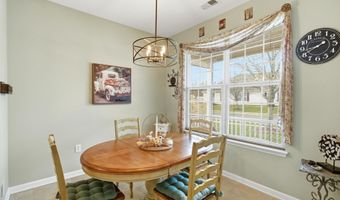 14 HIDDEN LAKE Cir, Barnegat, NJ 08005