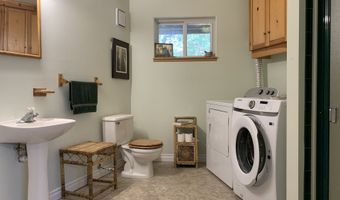 23555 SUTTLE Rd, Veneta, OR 97487