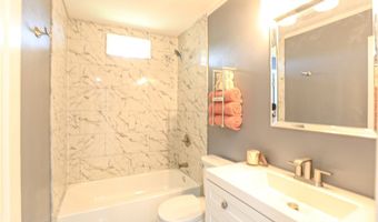 700 N Cameron St, Alice, TX 78332