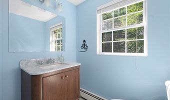 19 Narragansett Ave, Glocester, RI 02814