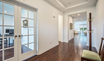2448 Meadow Hills Dr, Ann Arbor, MI 48108