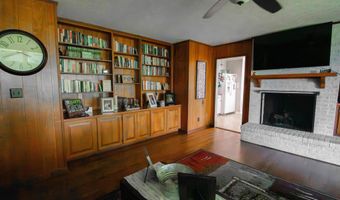 305 SKY Dr, Anniston, AL 36207