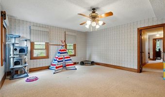 205 S Ford St, Anamosa, IA 52205