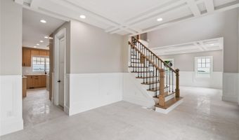 78 Shafter Ave, Albertson, NY 11507