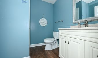 2096 HIDDEN HOLLOW Ln, Akron, OH 44313