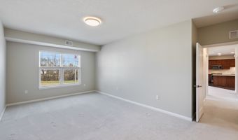 1427 34th Ave SW 220, Altoona, IA 50009