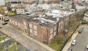 86 Whittier St, Bridgeport, CT 06605