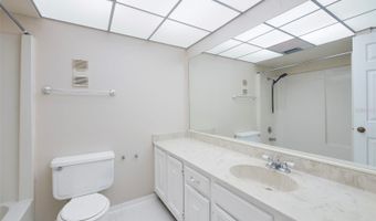 1412 OAK Pl J, Apopka, FL 32712