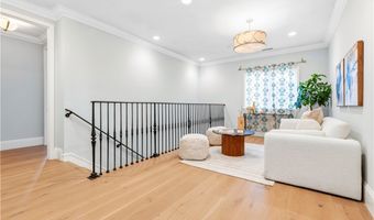 566 S 2nd Ave, Arcadia, CA 91006