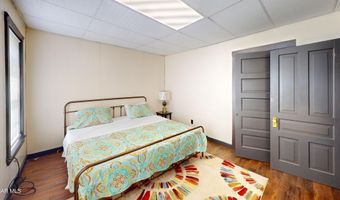 414 6th St, Altoona, PA 16602