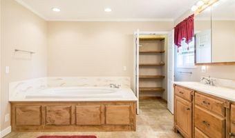 596 Teakwood Rd, Alma, GA 31510