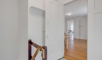 85 Bedford St, Bath, ME 04530