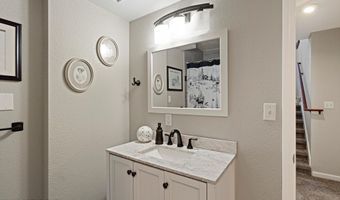 6150 Collins Cir, Anchorage, AK 99502