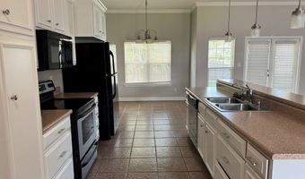 1617 Devon Dr, Albany, GA 31721