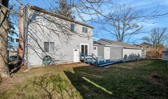 16 Courtway St, Narragansett, RI 02882