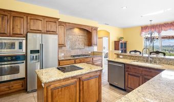 40487 Rock Mountain Dr, Fallbrook, CA 92028