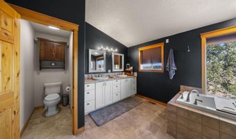 24605 Dodds Rd, Bend, OR 97701