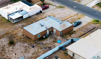 408 S 11th St, Carlsbad, NM 88220