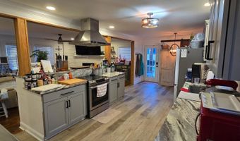 657 4th St NW, Arab, AL 35016
