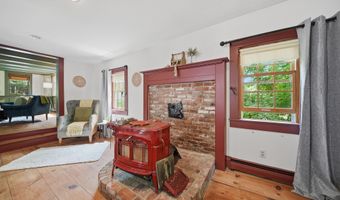 60 Old Deerfield Rd, Candia, NH 03034