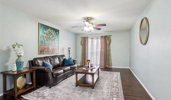 117 Old Oaks Dr, Ballwin, MO 63011