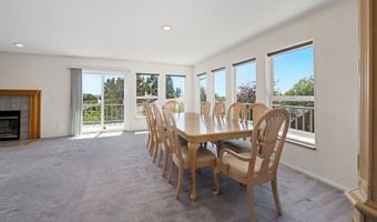 285 WALDORF Pl, Astoria, OR 97103