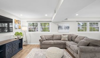 2518 N Ridge Ave, Arlington Heights, IL 60004