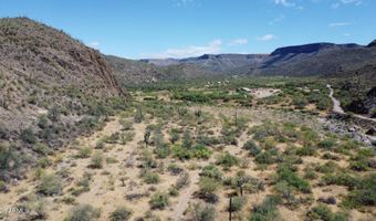 31900 S Tillys Trl, Black Canyon City, AZ 85324
