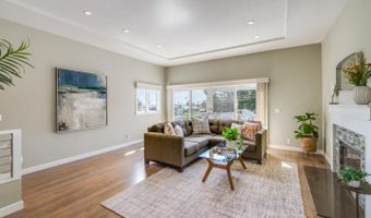 210 Venetian Rd, Aptos, CA 95003